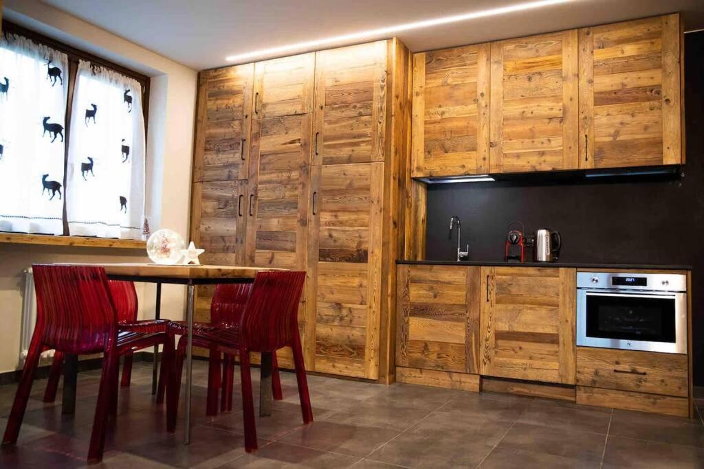La Petite Maison D'Erika อาออสตา ภายนอก รูปภาพ